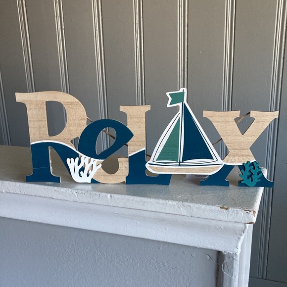 NWT Coastal Wooden RELAX Decoration Sign w/ Coral 🪸 & Sailboat ⛵️ - Picture 4 of 17
